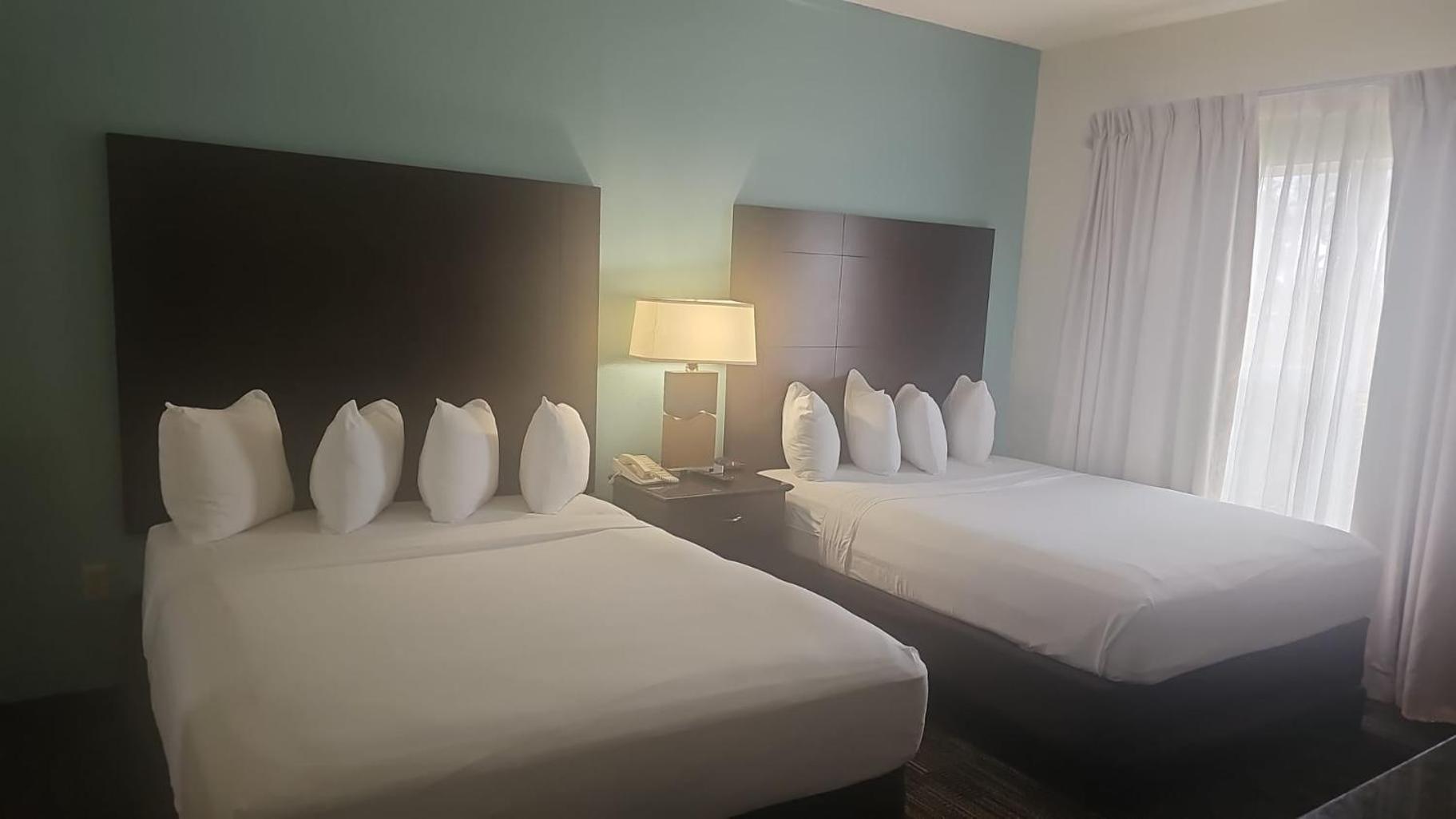 Montreal Suites Orlando Extérieur photo