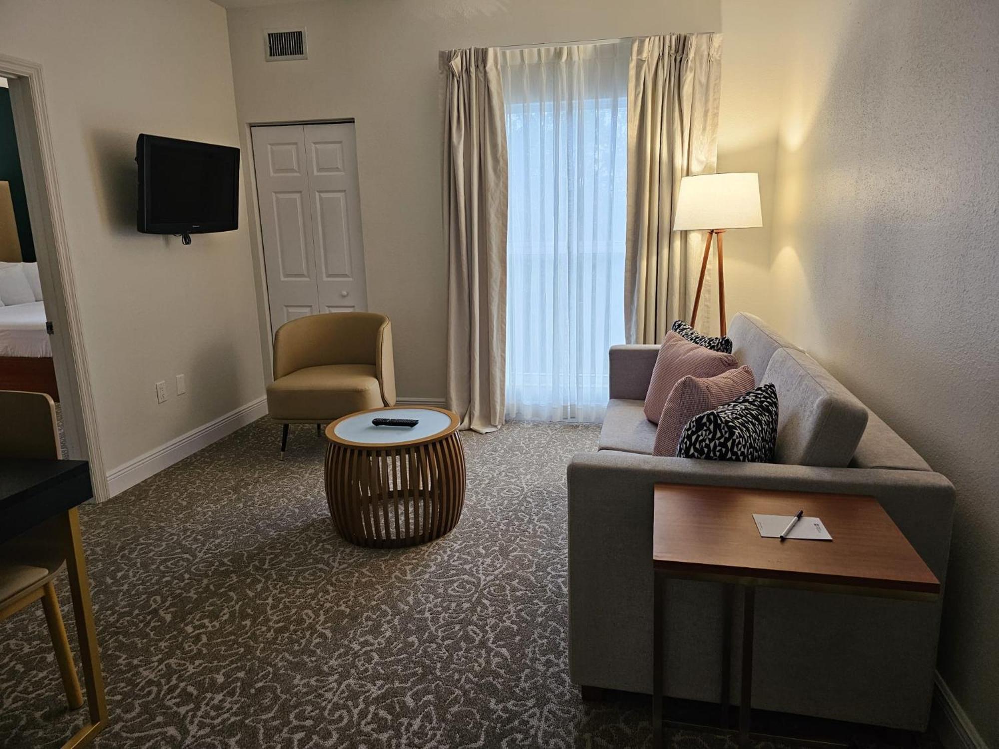 Montreal Suites Orlando Extérieur photo
