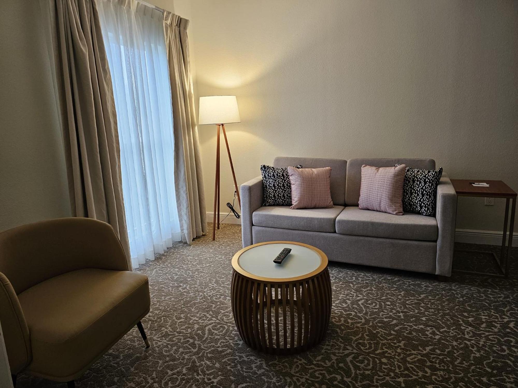 Montreal Suites Orlando Extérieur photo