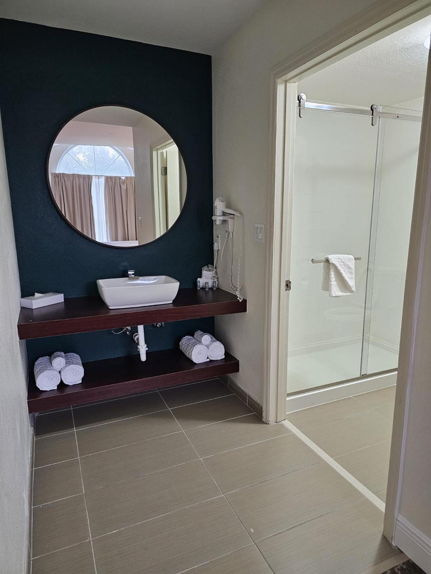 Montreal Suites Orlando Extérieur photo